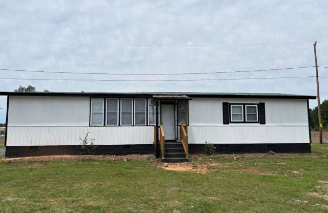 2-3 BED, 1.5 BATH MOBILE HOME LOCATED IN DENTON photos photos