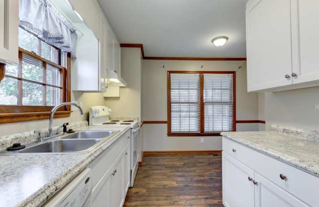 202 Briarcliff Street Gallery 3