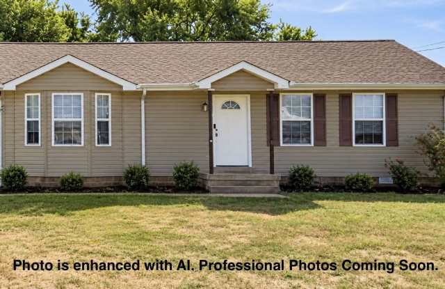 3 Bedroom Pet Friendly Home Near Post For Rent! Gallery 1