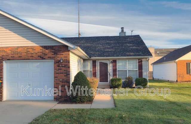 614 Carol Ann Drive - 614 Carol Ann Drive, O'Fallon, IL 62269