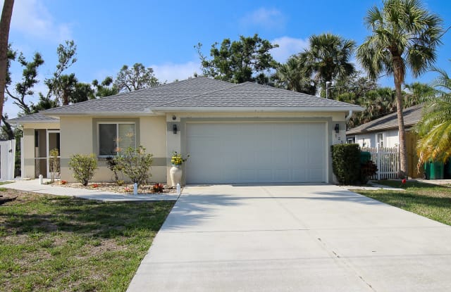 125 Spur Dr photos photos