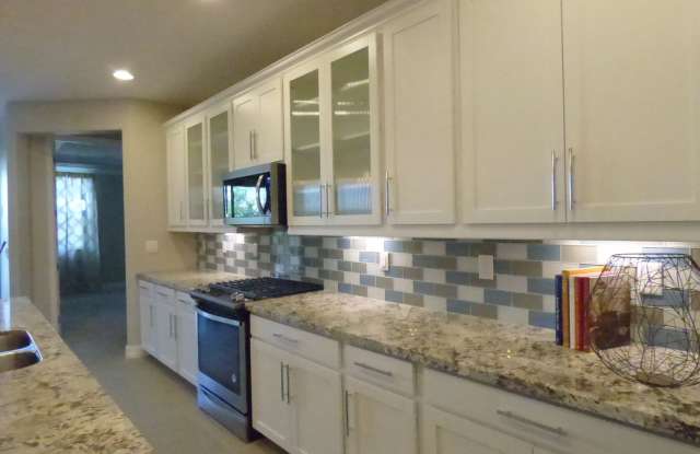 17726 W Granite View Dr Gallery 4