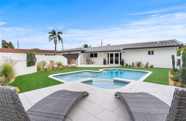 5900 NE 21st Avenue, Fort Lauderdale, FL 33308 - 5900 Northeast 21st Avenue, Fort Lauderdale, FL 33308