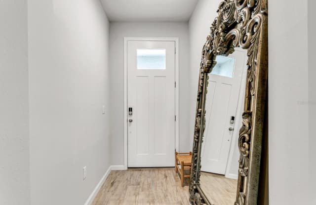 8355 WILDFLOWER GLEN Avenue Gallery 4