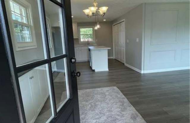 3607 Our Street Gallery 4