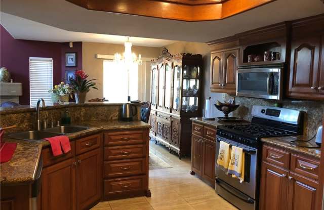 25131 Via Terracina Gallery 3