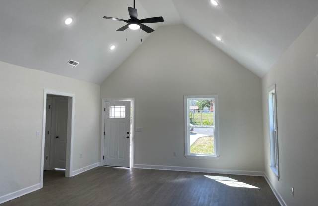 3 BED, 2 BATH NEWLY RENOVATED HOME IN THOMASVILLE! SEC 8 ELIGIBLE!! Gallery 4
