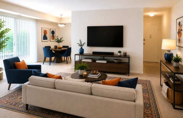 Applegate and Potomac Commons Apartments and Townhomes photos photos