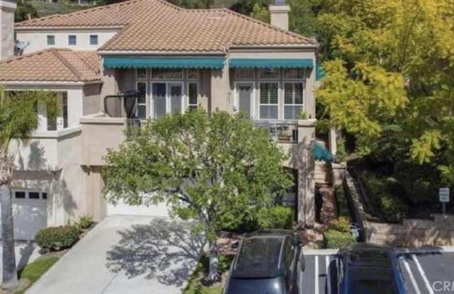 440 S San Vicente Lane - 440 South San Vicente Lane, Anaheim, CA 92807