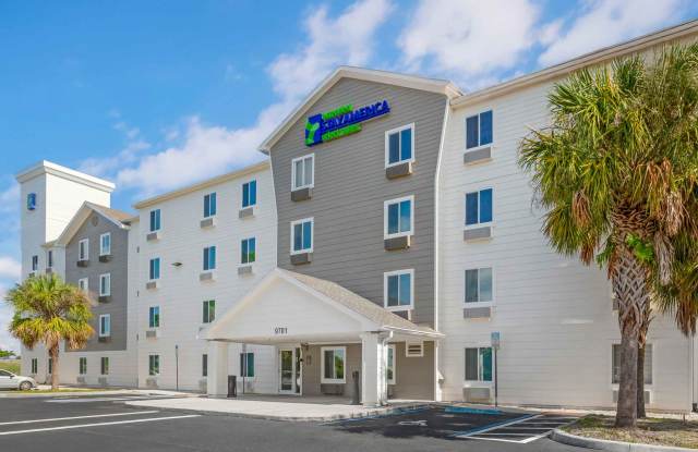 Fort Myers - Northeast Gallery 4