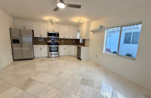 1625 Dewey St photos photos