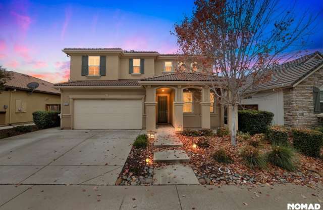 Charming 4BR House in Elk Grove - 5309 Ocean Lane, Elk Grove, CA 95757