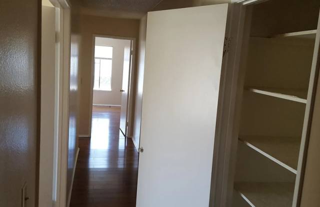 1974 E Lynwood Dr Gallery 4