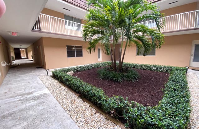 5401 SW 77th Ct - 5401 Southwest 77th Court, Glenvar Heights, FL 33155