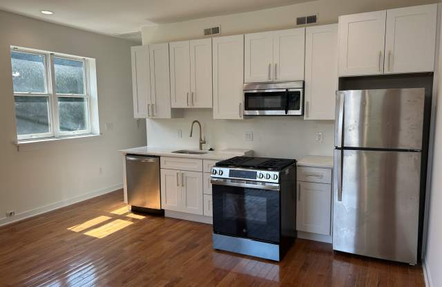 1330 Lombard Street - 2 photos photos