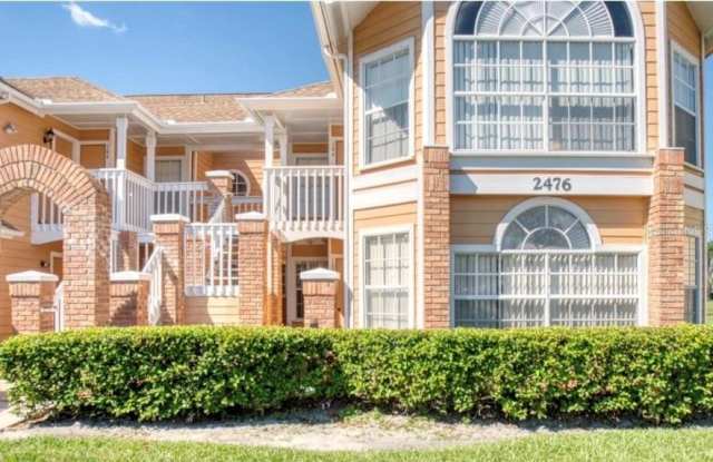 2476 SWEETWATER CLUB Circle Gallery 1
