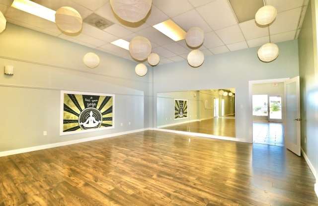 3337 Hillcrest Gallery 4