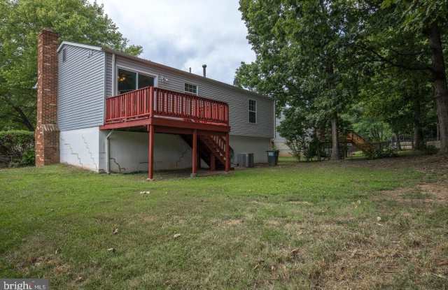 5592 SHANNON Court Gallery 2