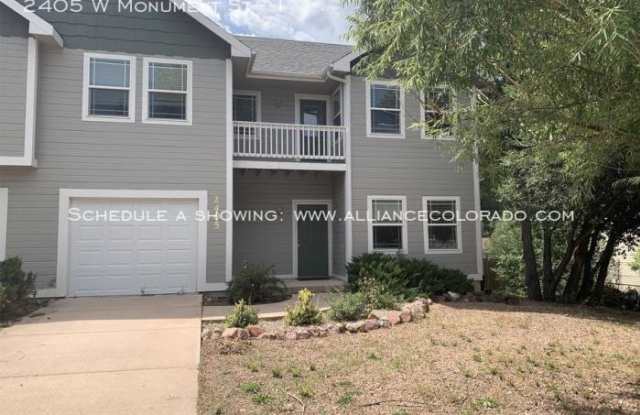 2405 W Monument St - 2405 W Monument St, Colorado Springs, CO 80904