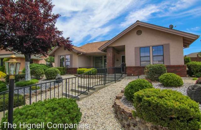 327 Vintage Path - 327 Vintage Path, Redding, CA 96003