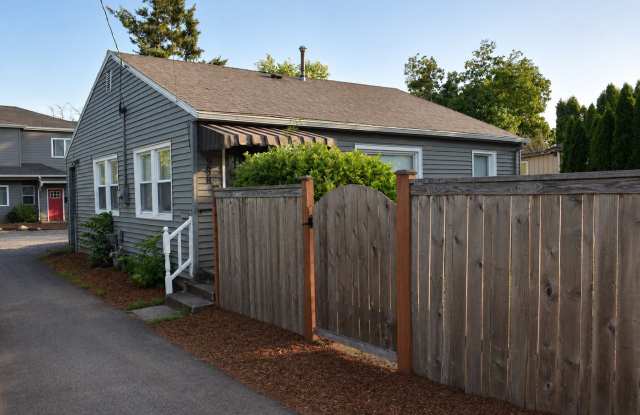 WILS03 - 9628 Southeast Holgate Boulevard, Portland, OR 97266