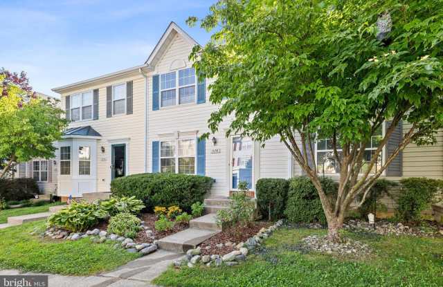 574 HIGHLAND TOWNE LANE photos photos