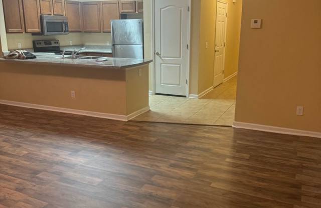 Cute Town home, great location! Gallery 3