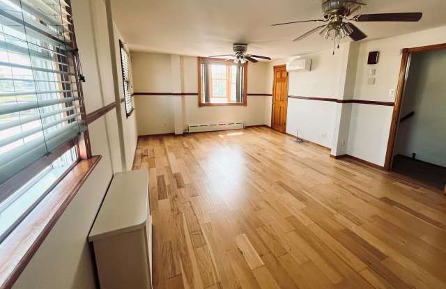 15 Van Brunt Road photos photos