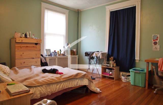 HUge 4 bed in Brighton - 148 Strathmore Road, Boston, MA 02135