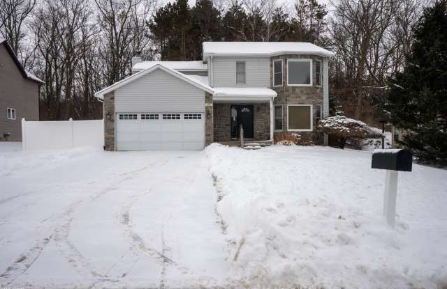 118 Jamestown photos photos