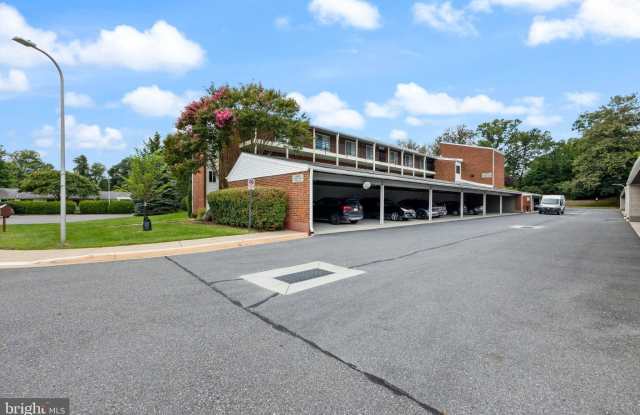 15400 BASSETT Lane Gallery 1