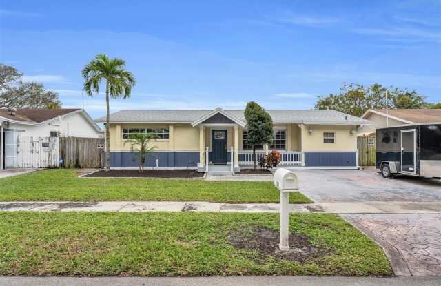 9860 NW 3rd St photos photos