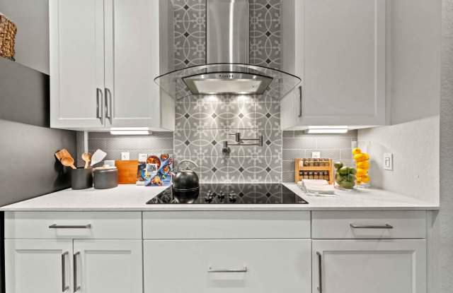 Mallory Square Apartments Gallery 2