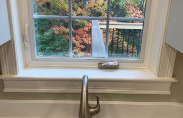 157 Seabury Road Gallery 4