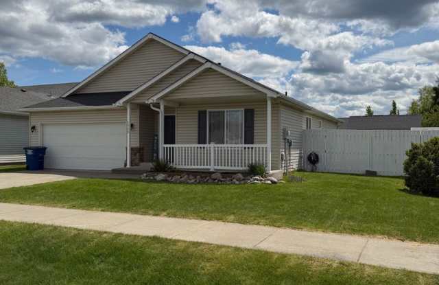 Beautiful 3 bedroom 2 bath ranch-style home in nice Post Falls neighborhood. photos photos