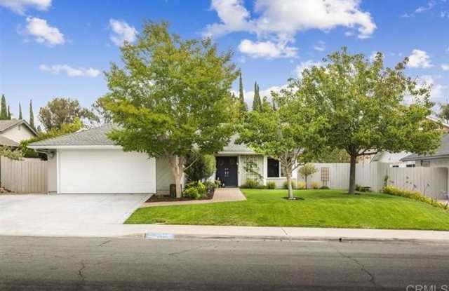 Spacious and Charming 3-bed, 2-bath Property in Ocean Hills! PRE-LEASE TODAY!! - 3580 Winslow Road, Oceanside, CA 92056