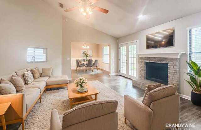 3847 English Colony Drive North Gallery 3