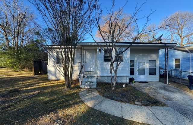 3BR/1BA Northport Gallery 1