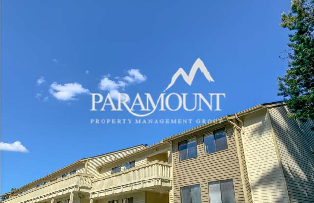 Top-Floor Corner Condo Near PSNS with Pool & Amenities Gallery 4