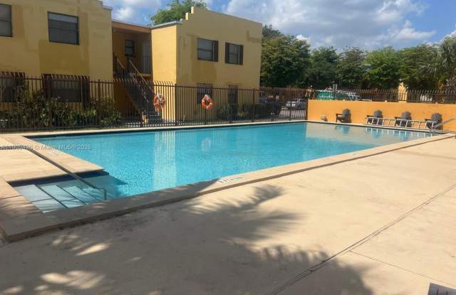 686 NW 114th Ave photos photos