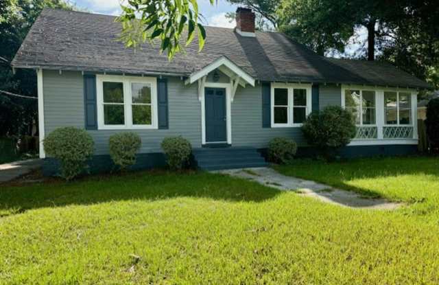 THREE BEDROOM, TWO BATH photos photos