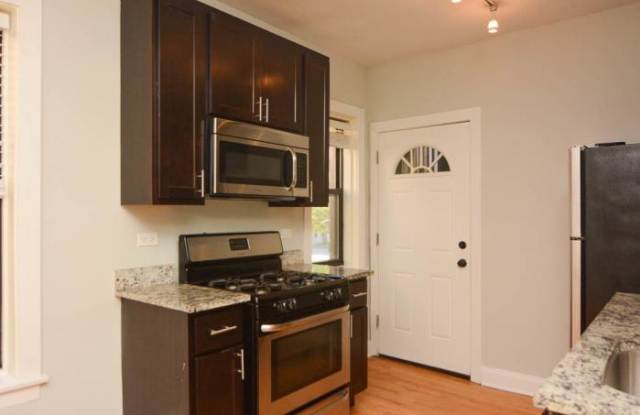 4040 Ashland - 4040 N Ashland Ave, Chicago, IL 60613