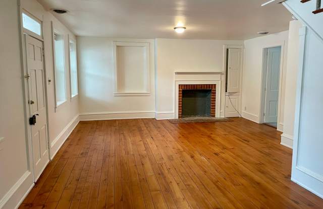 3 Bed 1 Bath Home In Mountville Gallery 4