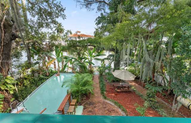 918 Tequesta St photos photos