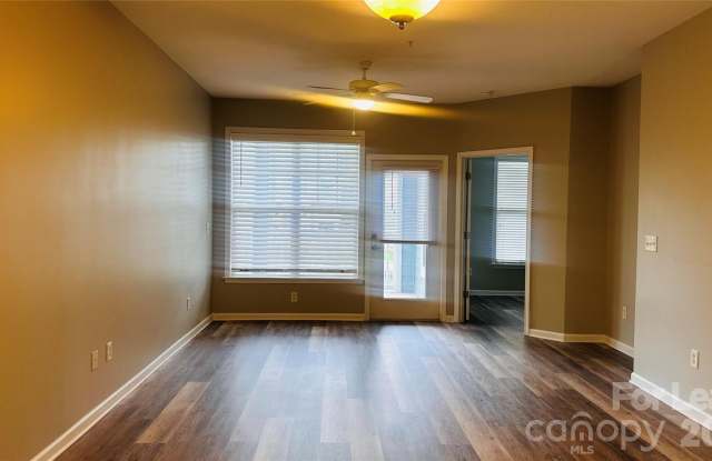 18736 Nautical Street Gallery 3