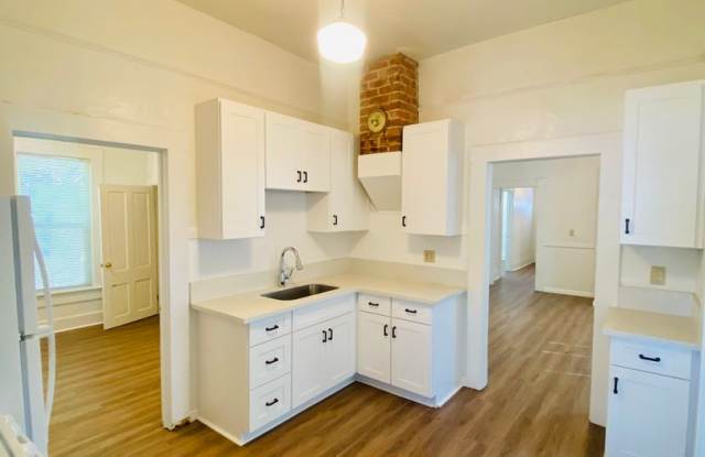 Reserve Now for June 2026! Updated House in Downtown Chico photos photos