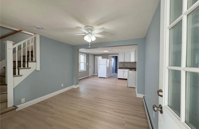 23 Knight Street unit: 23 - 23 Knight Street, West Warwick, RI 02893