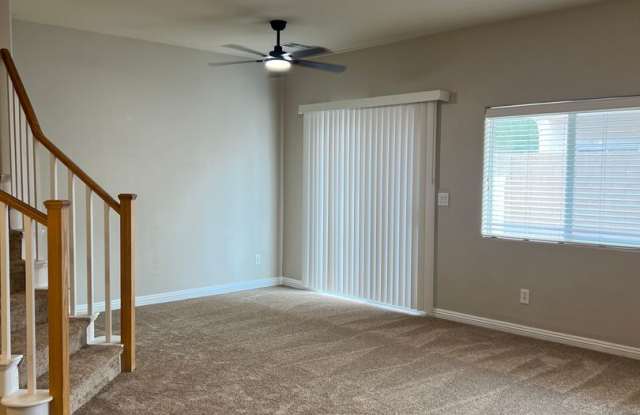 Two Story 3 Bedroom Townhouse Gallery 3