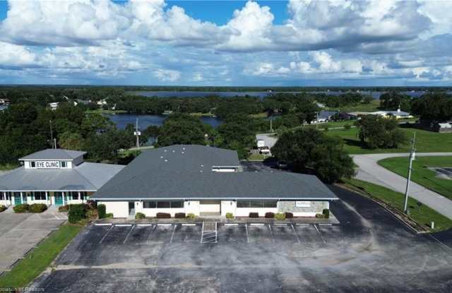 225 US 27 Highway - 225 US Highway 27, Lake Placid, FL 33852