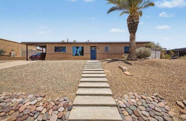 3249 South Serena Circle Gallery 1